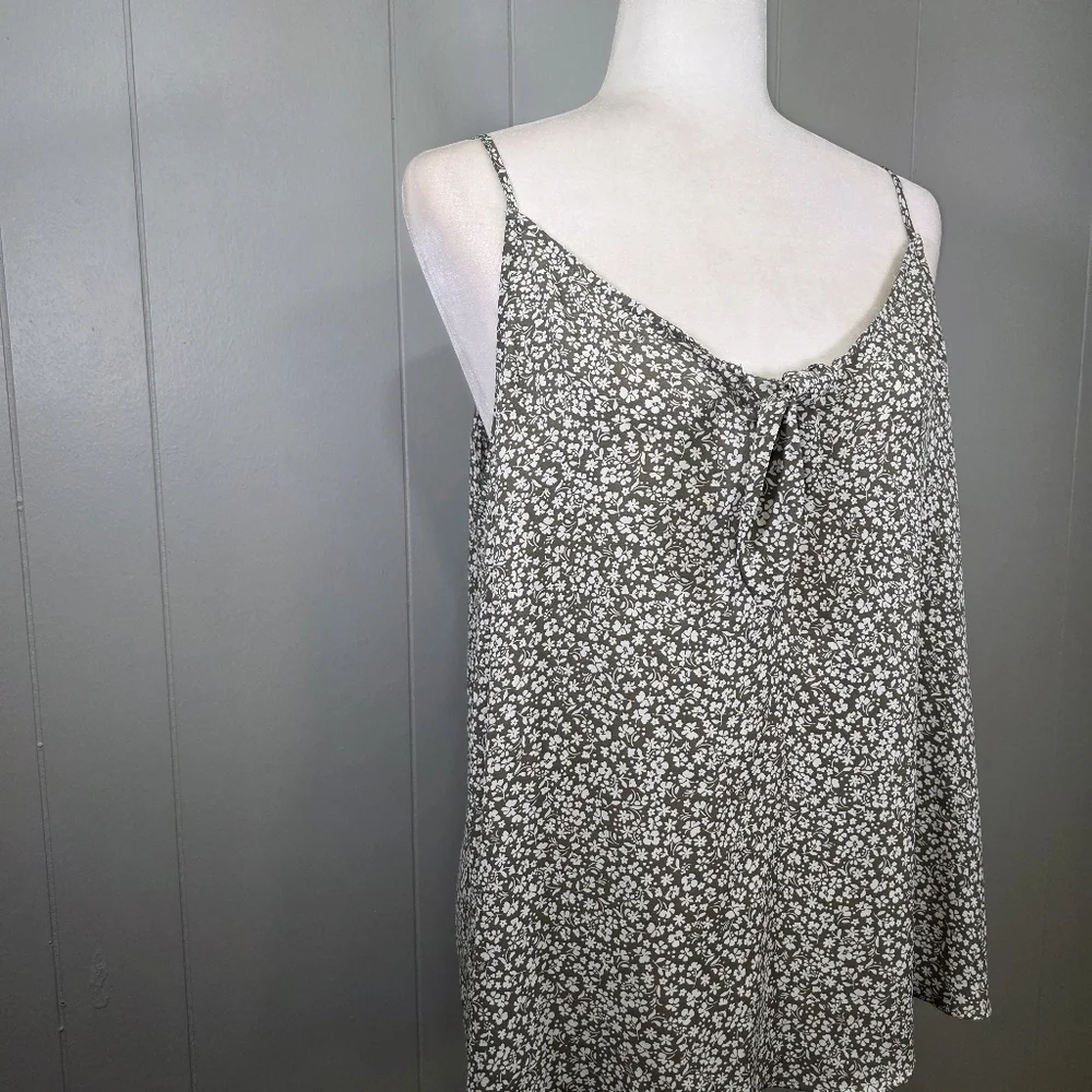 Loft Cami Olive Green & White Floral Tank Top Size L - Picture 3 of 11